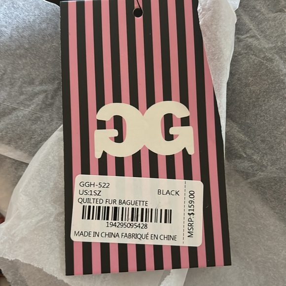 Gilda Paris Black Quilted Baguette Bag Faux Fur Sherpa Trim NEW - Picture 4 of 4